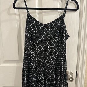 Old Navy Black and White Dress Size Large